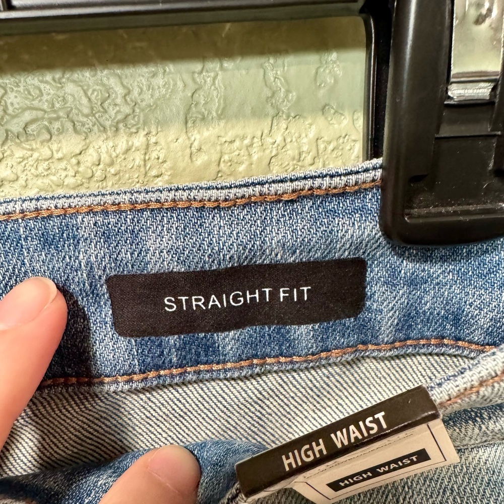Judy Blue Distressed Straight Fit Jeans Size 28 NWT - Picture 4 of 5